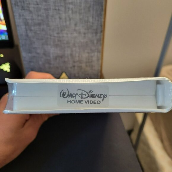 NEW Walt Disney Masterpiece Peter Pan VHS Fully restored Limited Edition - Picture 3 of 4